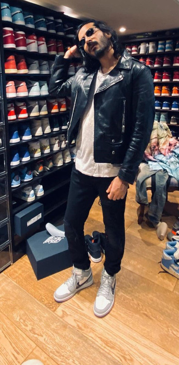 Harsh-Varrdhan-Kapoor-Wore-Jordan-1-Retro-High-Dior-Worth-Rs-6-Lakhs-2_6047282771ba6.jpeg