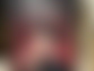 韓国系スーパーはアイドル?だらけ。