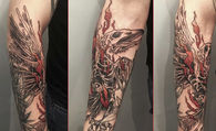 Tatuaż neotradycyjny z wariacją na temat okładki płyty Lamb Of God, wykonany przez Karolinę Flarkę w Szerytattoo Warszawa