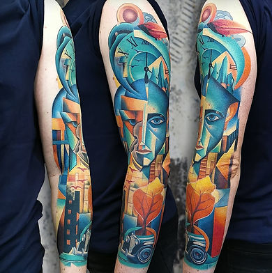 Przykład tatuażu abstrakcyjnego z motywem podróży w Szerytattoo Warszawa.