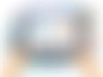 Illustration comparing traditional dealership vs smartphone car buying.