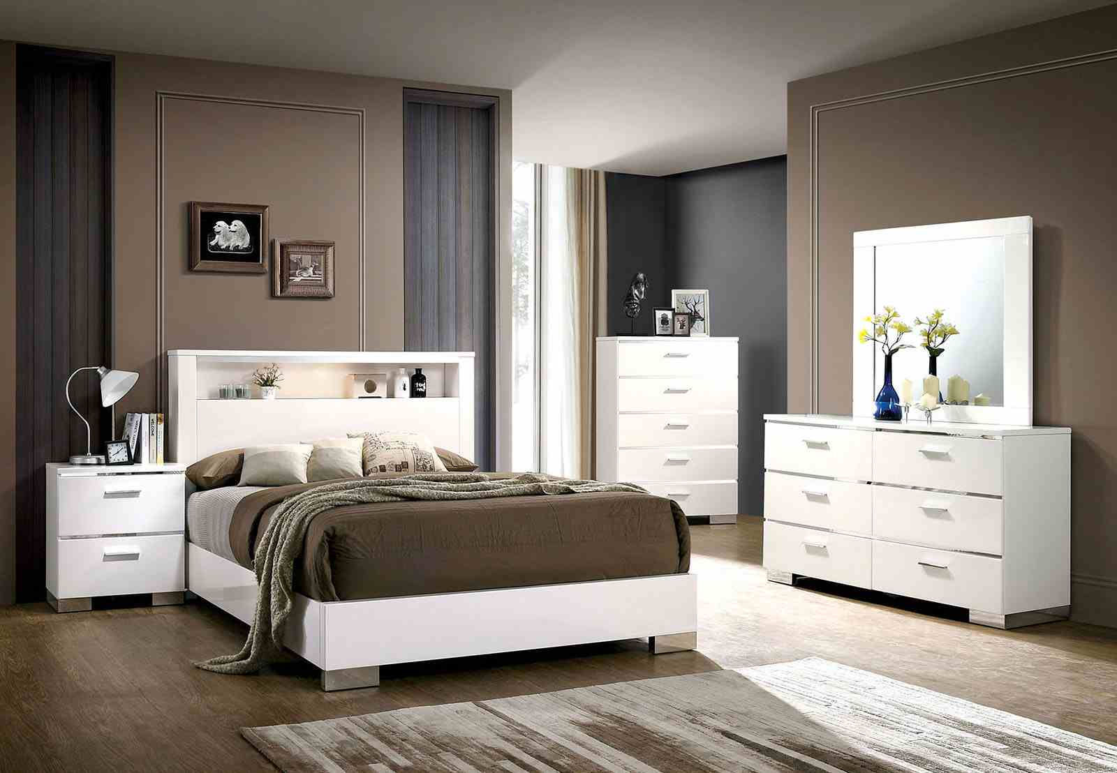 4 Pc. Queen Bedroom Set