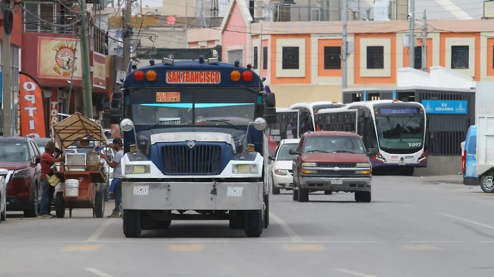 Advierten por transporte irregular en el Valle de Juárez; piden a empresa cumplir con la ley