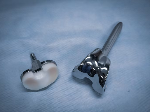 La terapia con testosterona podría suponer problemas para los pacientes con reemplazo de rodilla, advierte un estudio