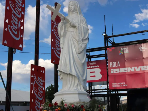 Develan estatua de Santa Rita de Casia en las instalaciones de la Feria