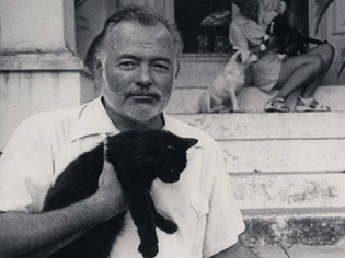 Por primera vez circula en español una de las obras menos conocidas de Ernest Hemingway