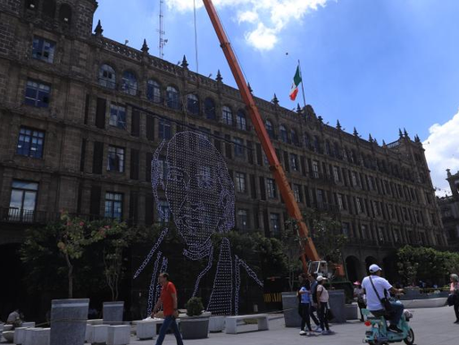 Alumbrado en el zócalo por fiestas patrias estará listo muy pronto