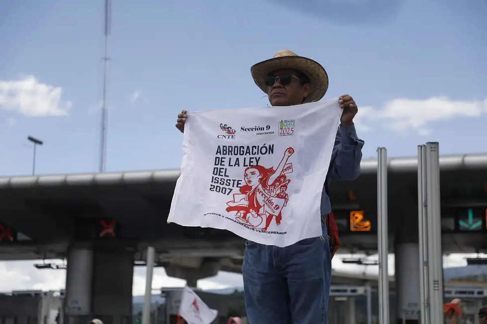 Si se va a cancelar diálogo con gobierno, que nos lo digan de manera formal, no en la mañanera: CNTE a Sheinbaum
