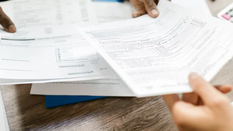 Paralegals cannot register and discharge liens