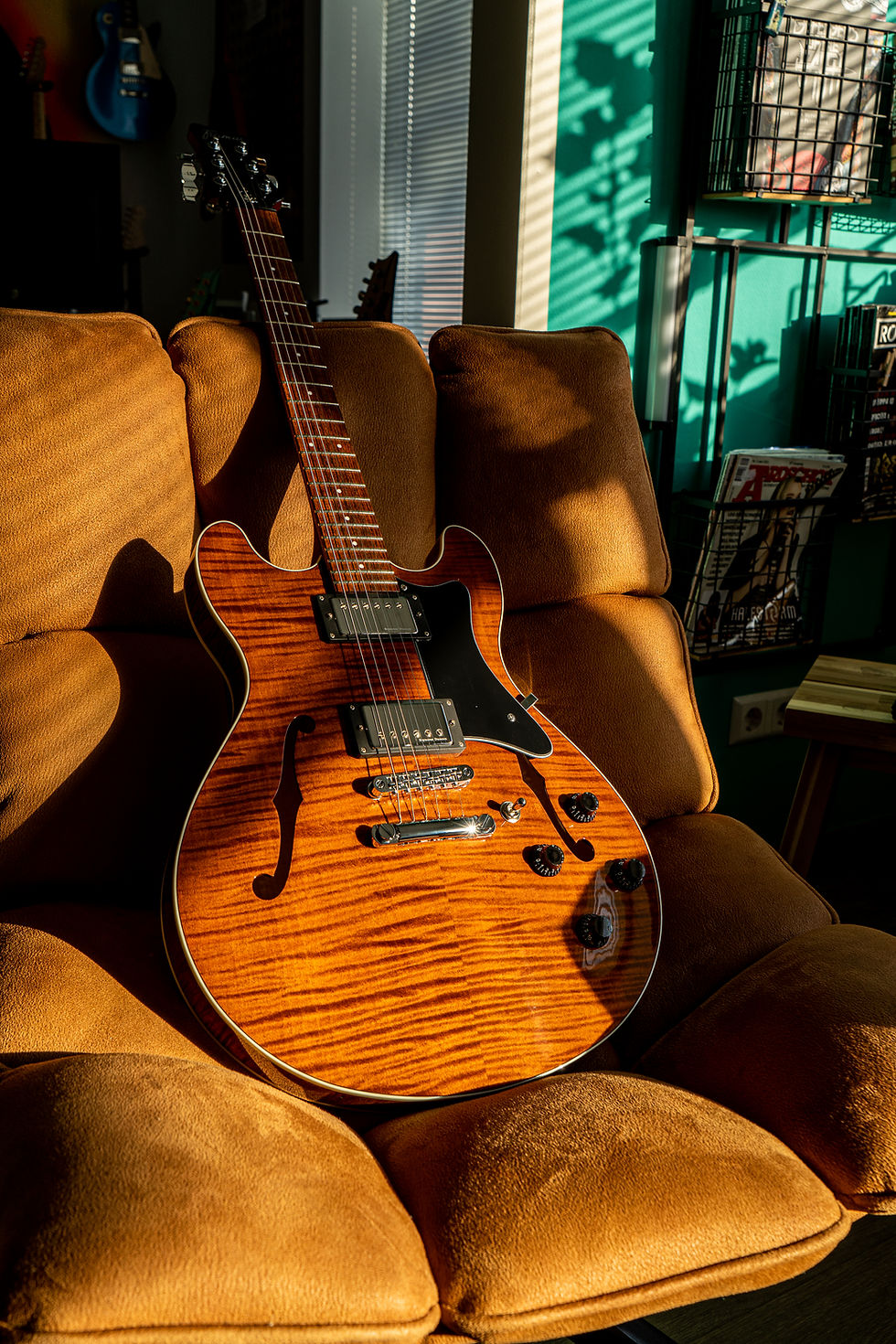 Thumbnail: Mayfield Pro - Amber - High Gloss