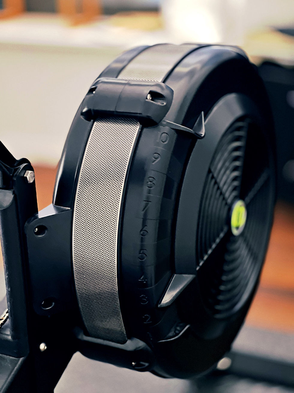 “Concept2 flywheel: smooth air resistance you can adjust anytime.”