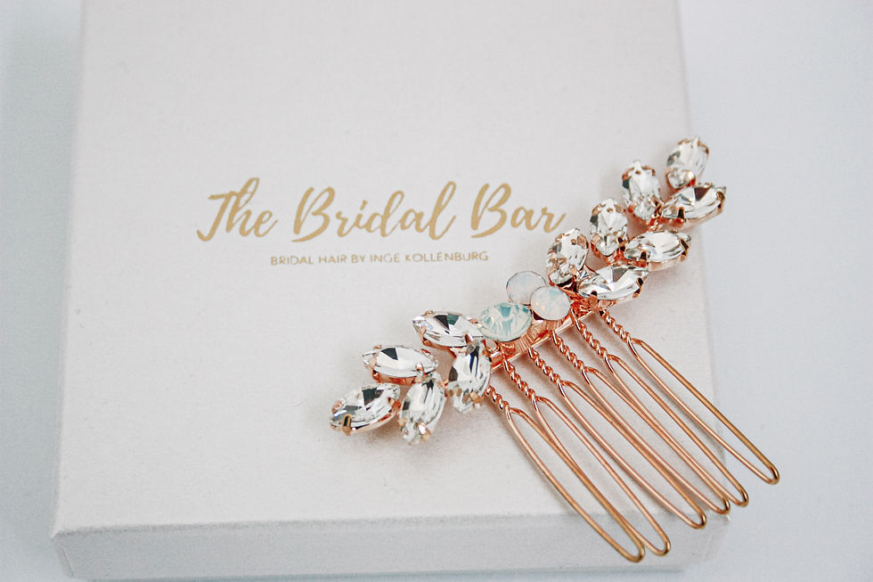 Thumbnail: Bridal comb - Little may