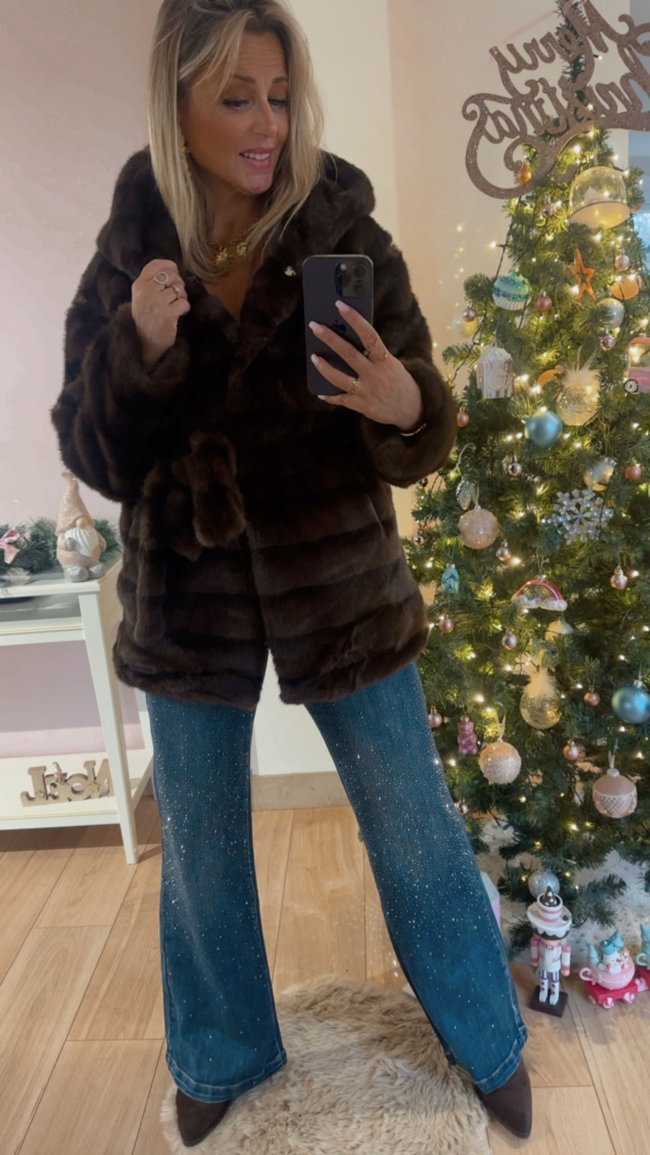 Fausse fourrure chocolat à capuche