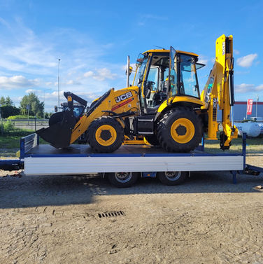 Wielofunkcyjna przyczepa niskopodwoziowa typu tandem PT18-01