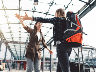 Nueva Zelanda abre sus fronteras a turistas vacunados.