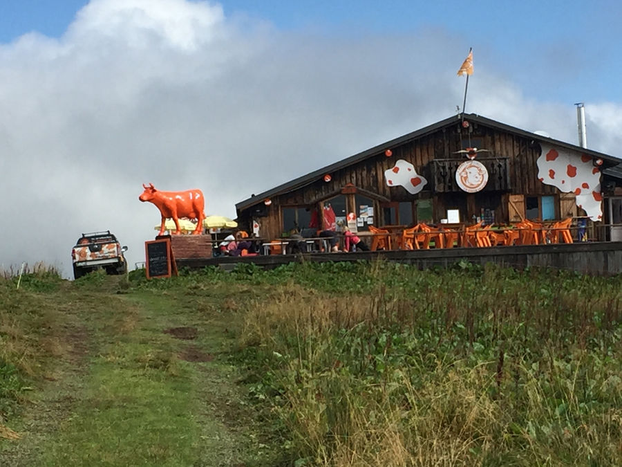 Restaurant La Vache Orange en haut des Lanchettes