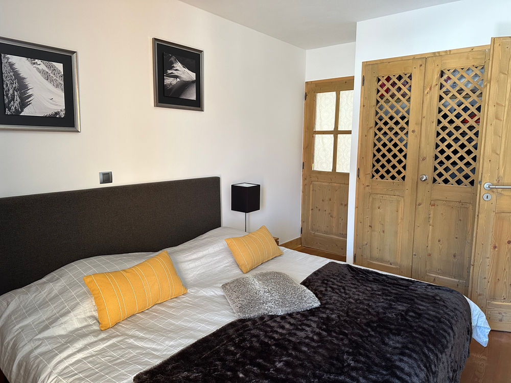 Chambre parentale avec lit queen size