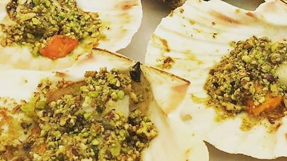 CAPESANTE GRATINATE AL PISTACCHIO