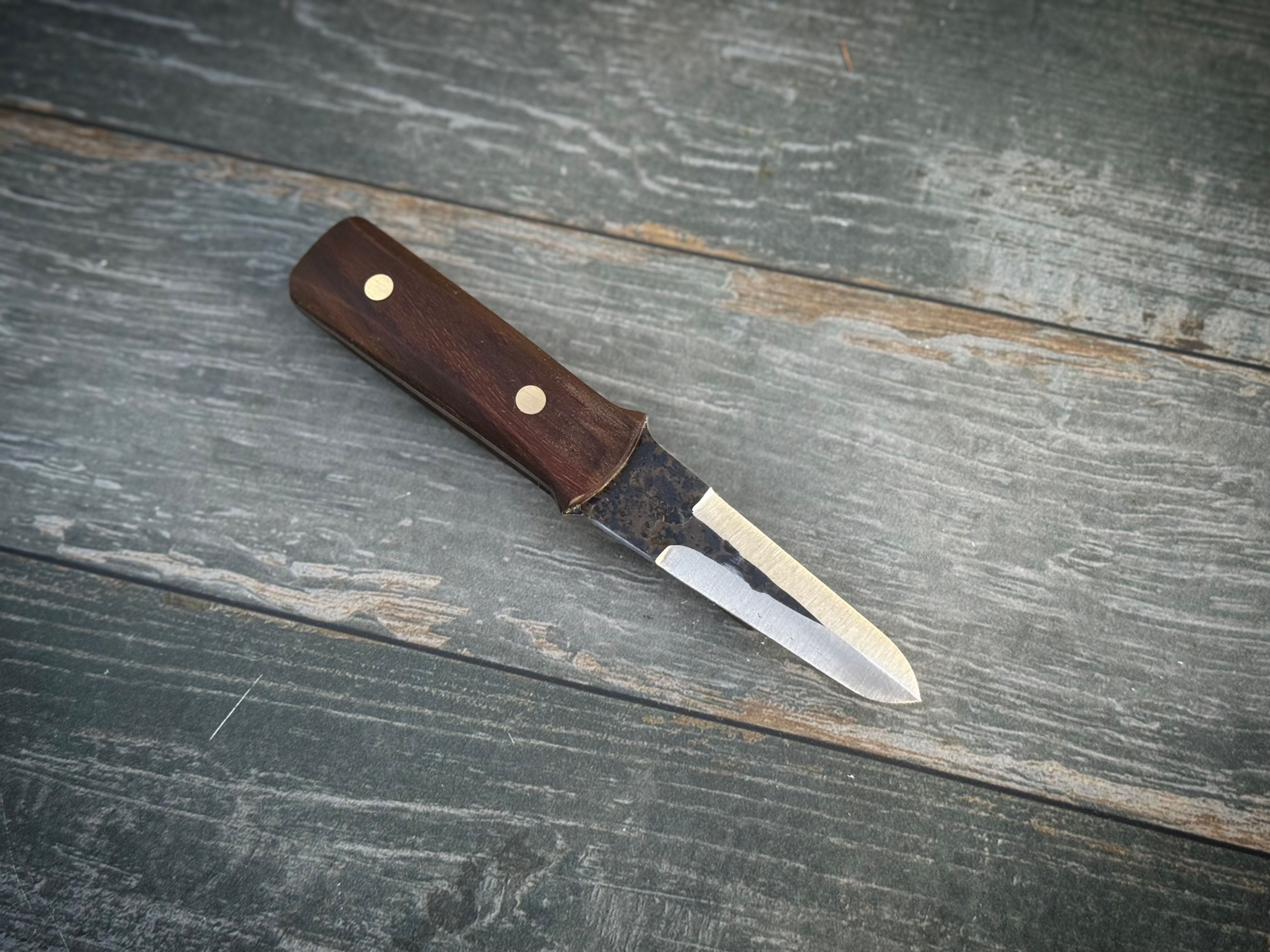 Oyster Dagger in Rosewood