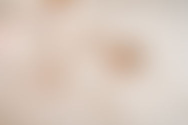 Charlottesville newborn photographer captures natural family moments at home