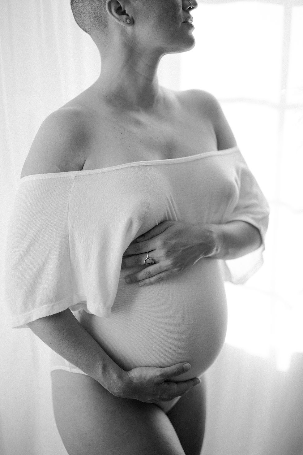 Charlottesville maternity photographer 