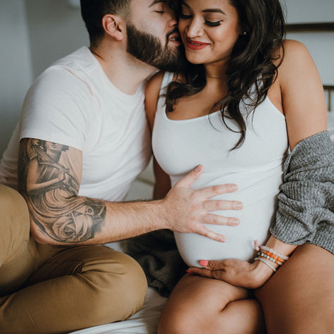 INTIMATE MATERNITY SESSION AT THE LINE HOTEL DC