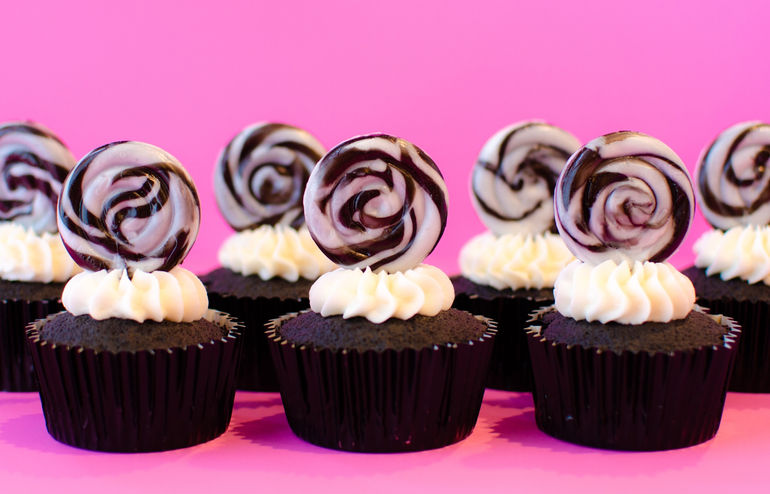 Black and White Cupcakes