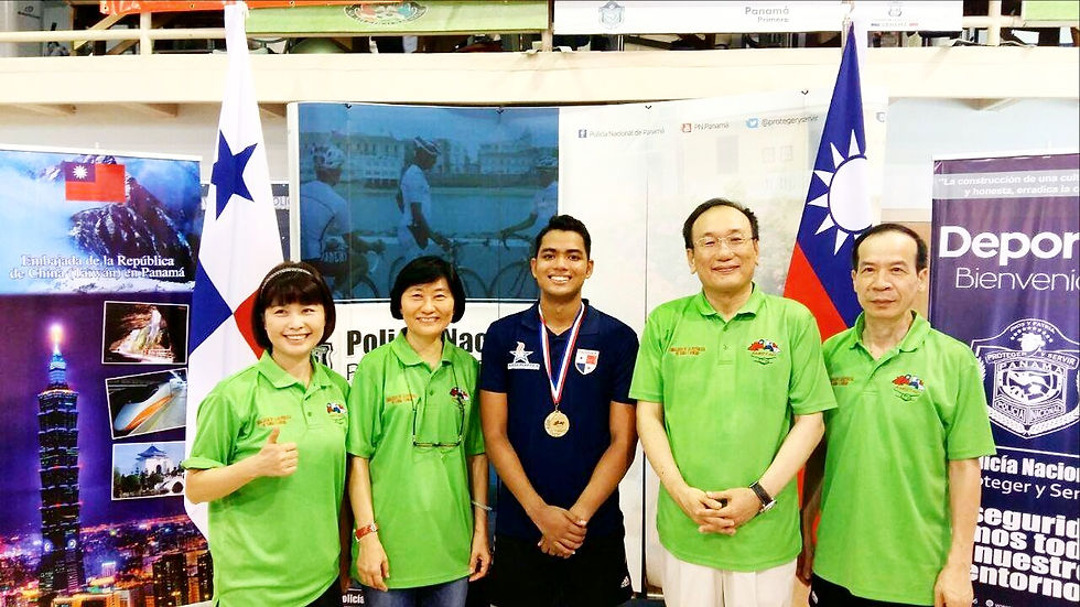Con el Embajador de Taiwán