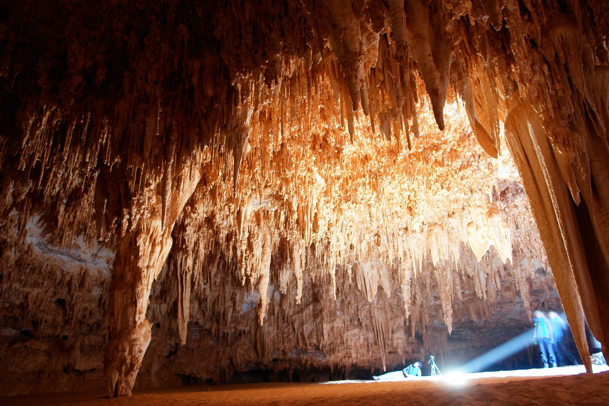 White Desert & Djara Cave Expedition – 2 Nights Adventure