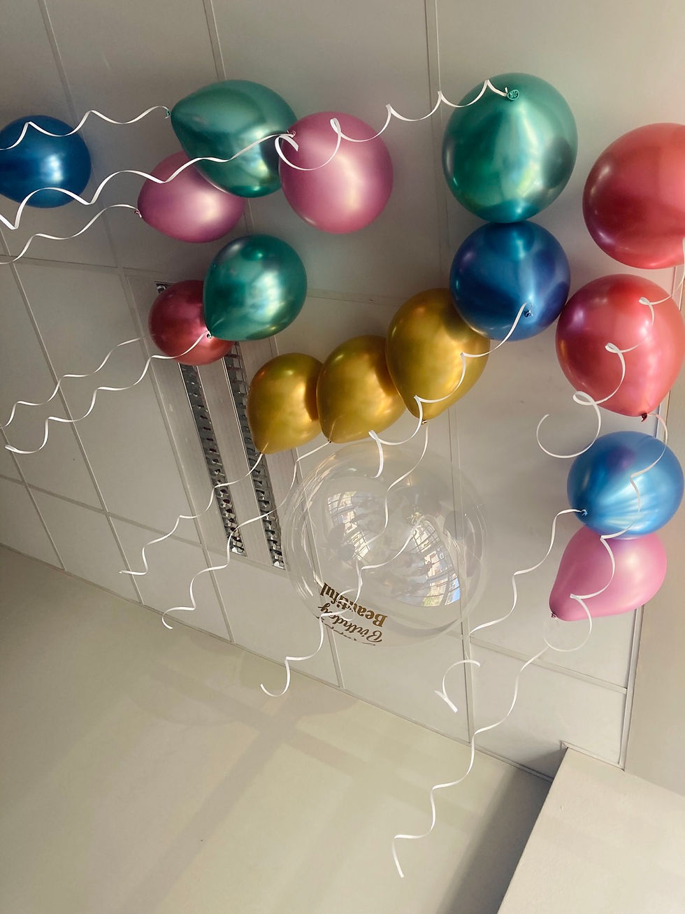 Thumbnail: Helium balloons 