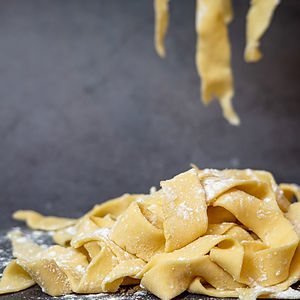 LEMON GARLIC FETTUCCINE