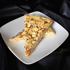ALMOND CREAM SCONES