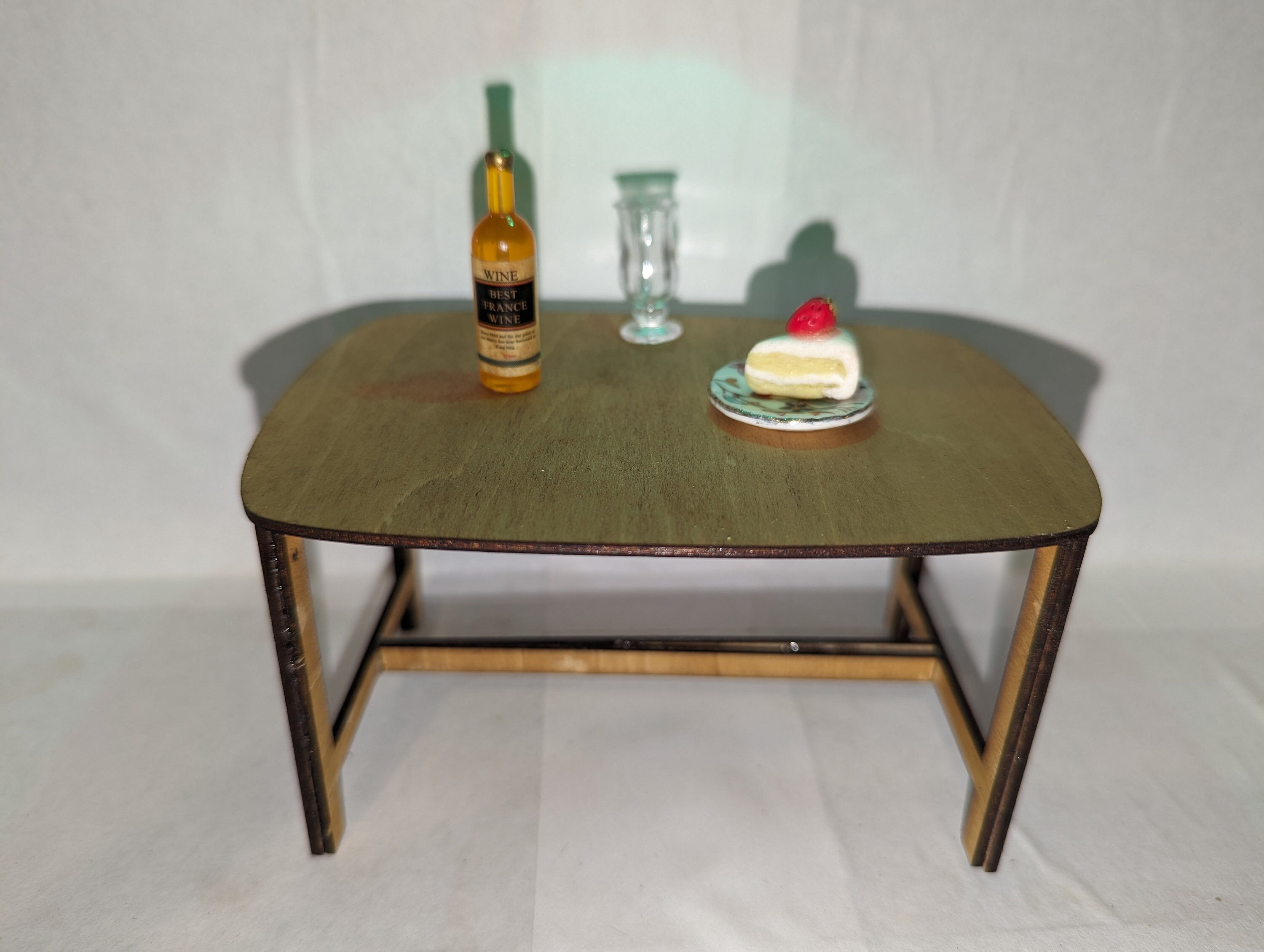 1:12 scale dolls house table kit