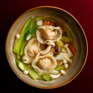 Tofu skin and baby spinach salad, dim sum platters, Grass-fed sliced lamb are truly special. 