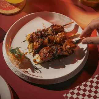 Besides their tempting presentation and delicious tastes, the drinks menu also accommodates a dedicated coffee menu for all those caffeine lovers. Some must-try beverages from the menu are- Pineapple Funk and Dubai Chocolate Shake.