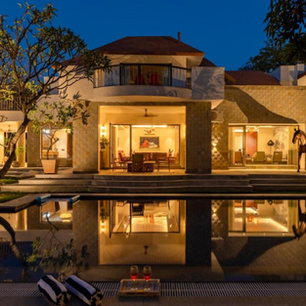 5 Stunning Delhi Farmhouses : A Better Life in Nature