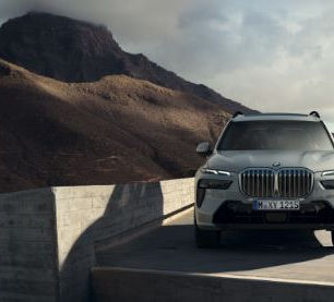 Luxury 3 Row SUV: Bring Home The Power Of Unmatched Performance & Style