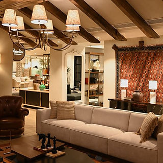 Nestled on the busiest roads of Gurgaon, MG Road, this clubhouse offers networking opportunities and endless inspiration for budding designers as well as established architects.