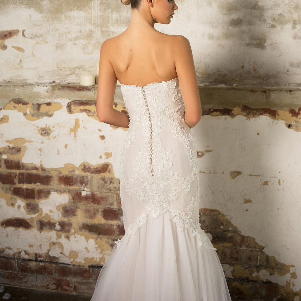 Thumbnail: CZ2414 -澳洲品牌Cizzy Bridal心形胸魚尾婚紗