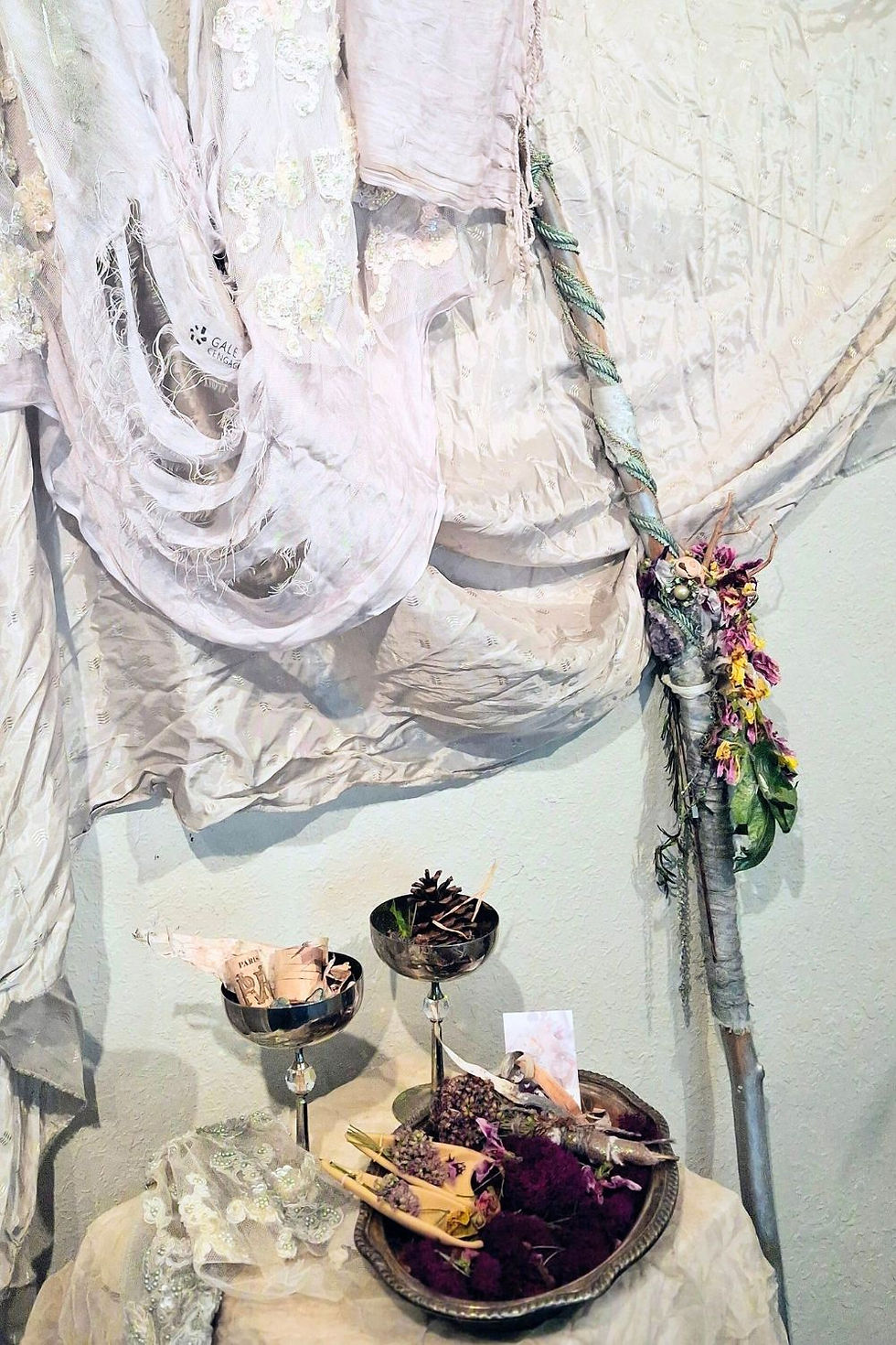 Thumbnail: Lirael Lorelight — Full Silverlight Bridal Ensemble