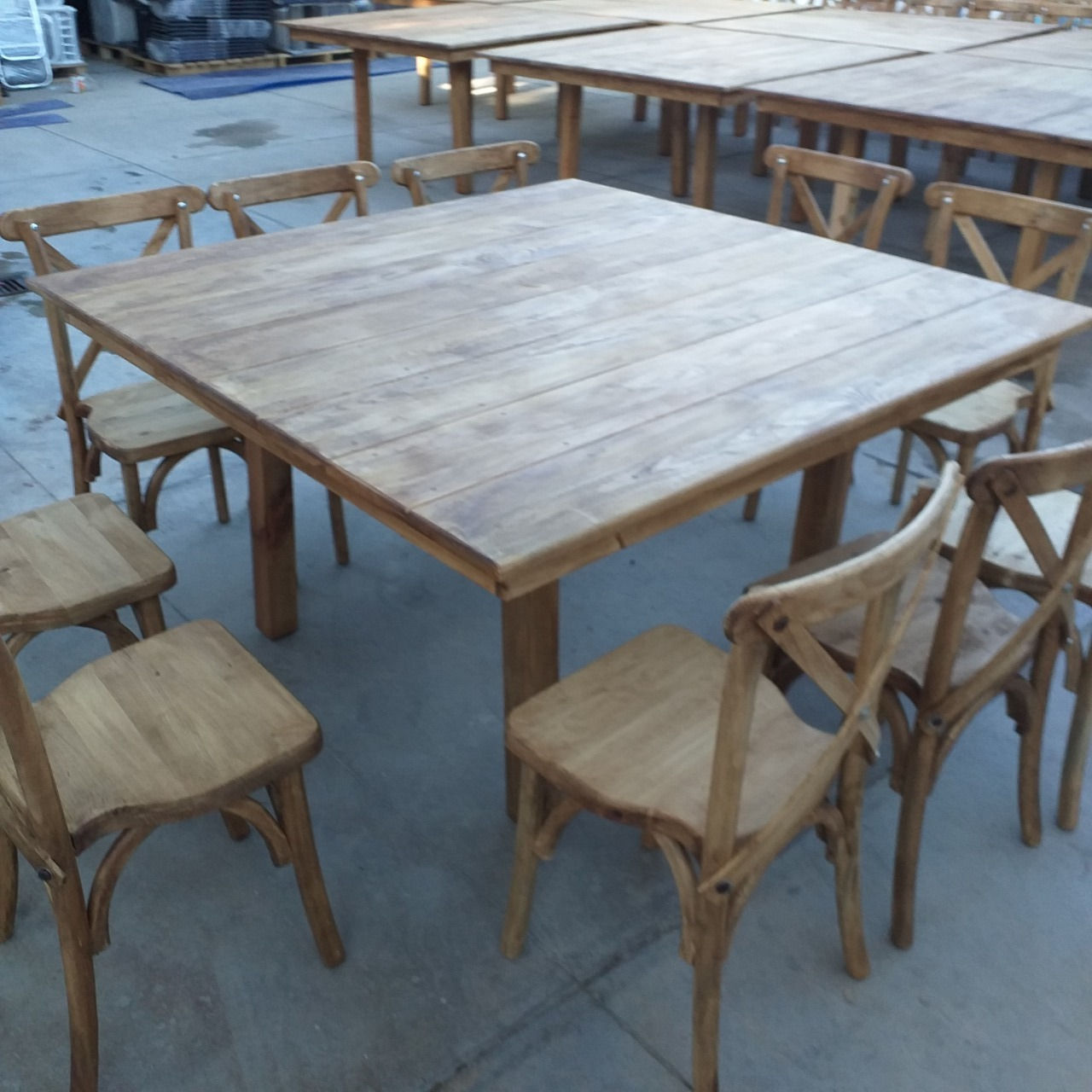 mesa imperial 1.50x1.50 madera de pino