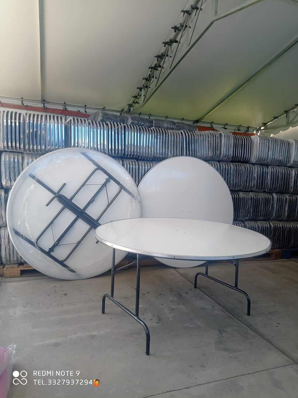 Miniatura: mesa circular de fibra de vidrio / 10 sillas