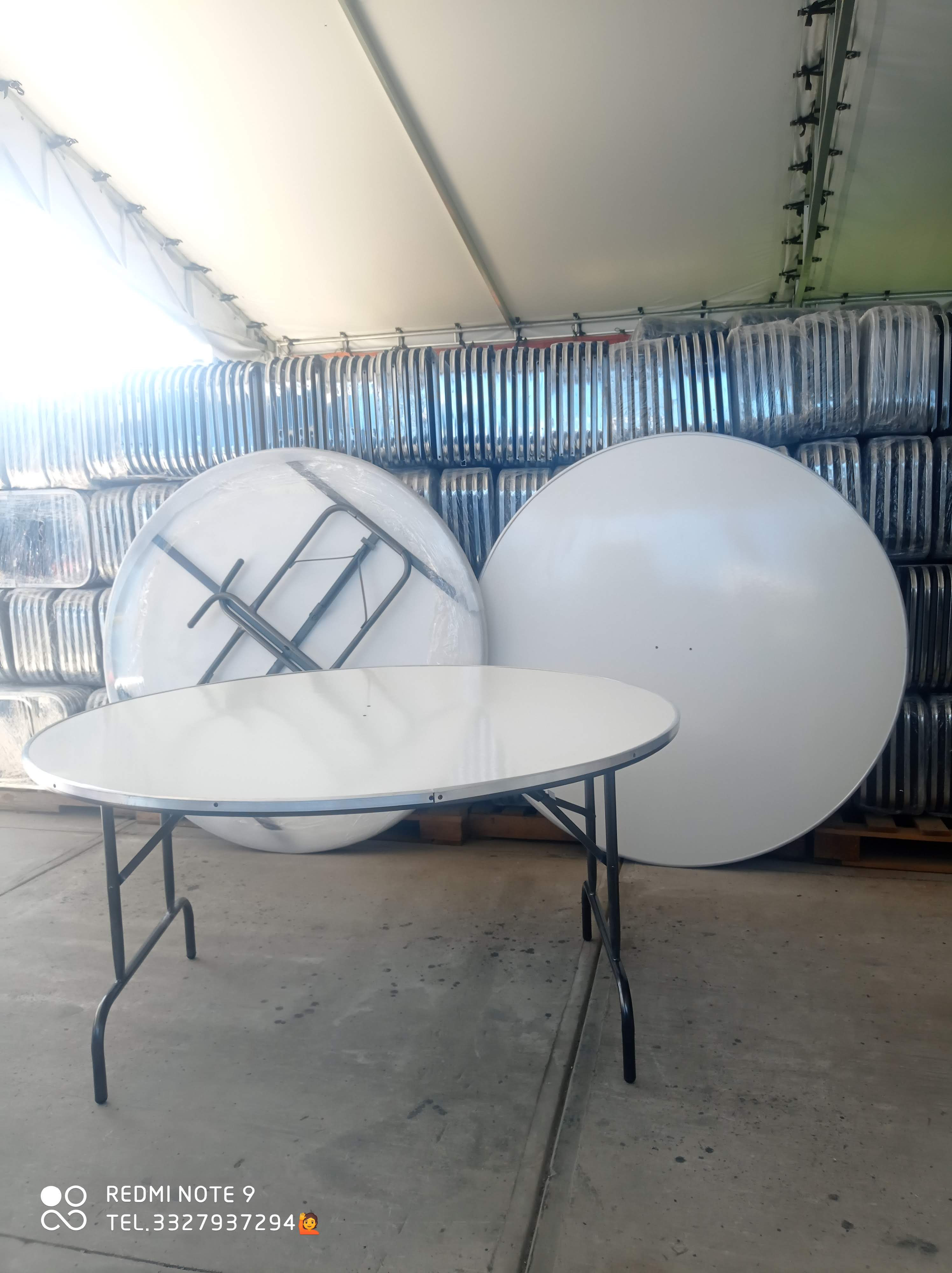 mesa circular de fibra de vidrio / 10 sillas