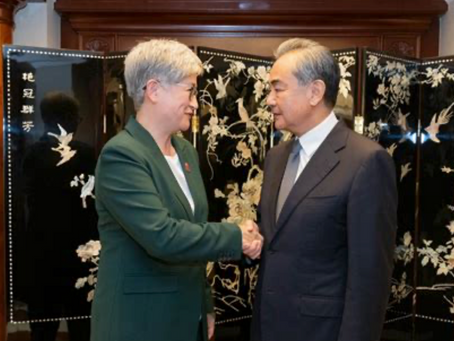 东盟峰会 王英贤与王毅 两外长友好会谈重申互信与合作意愿
