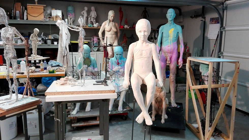 Varias piezas en el taller