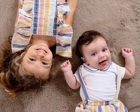 fotografia-bebe-com-irmaos