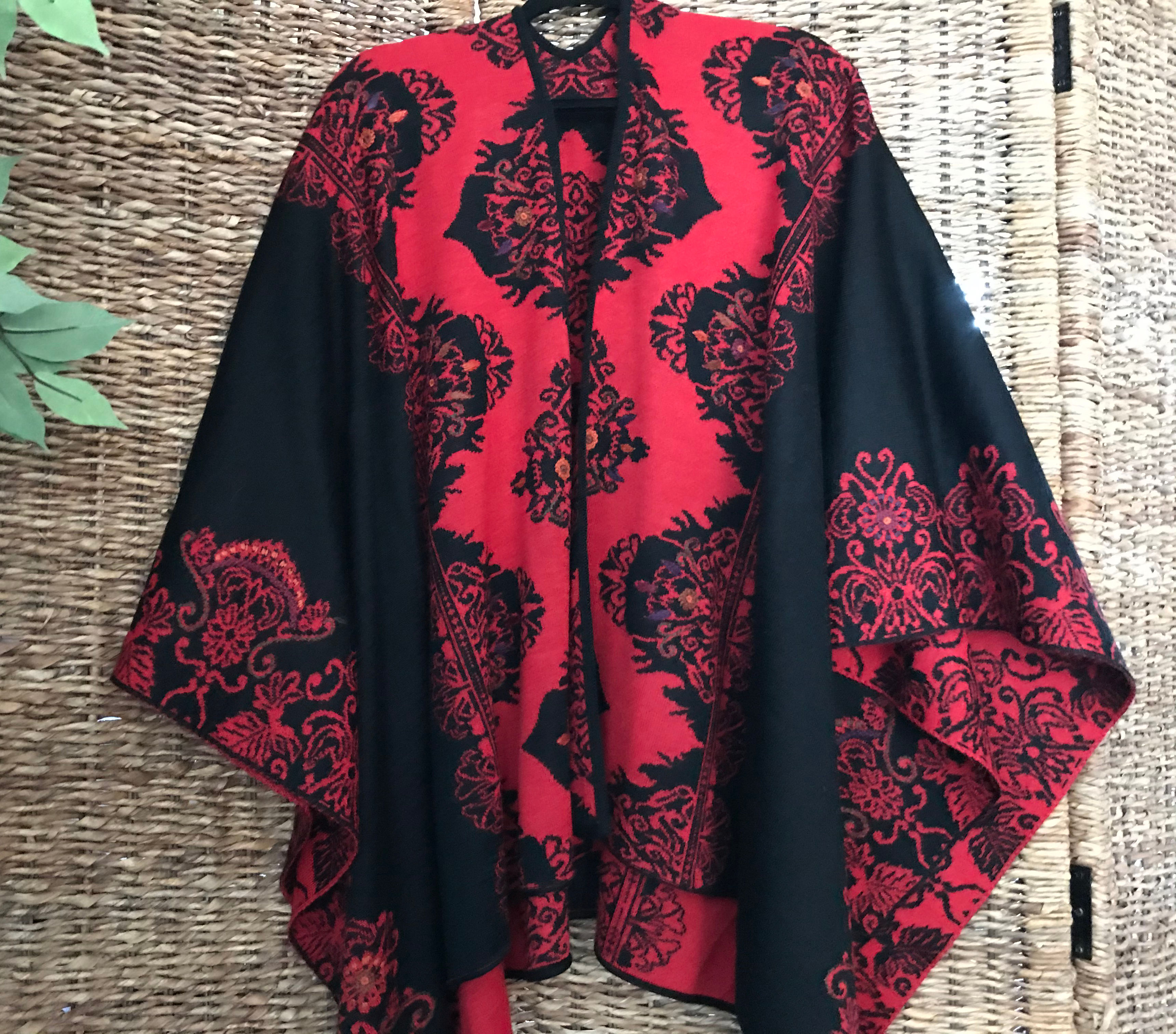 Contrasting Red/Black Reversible Alpaca Ruana