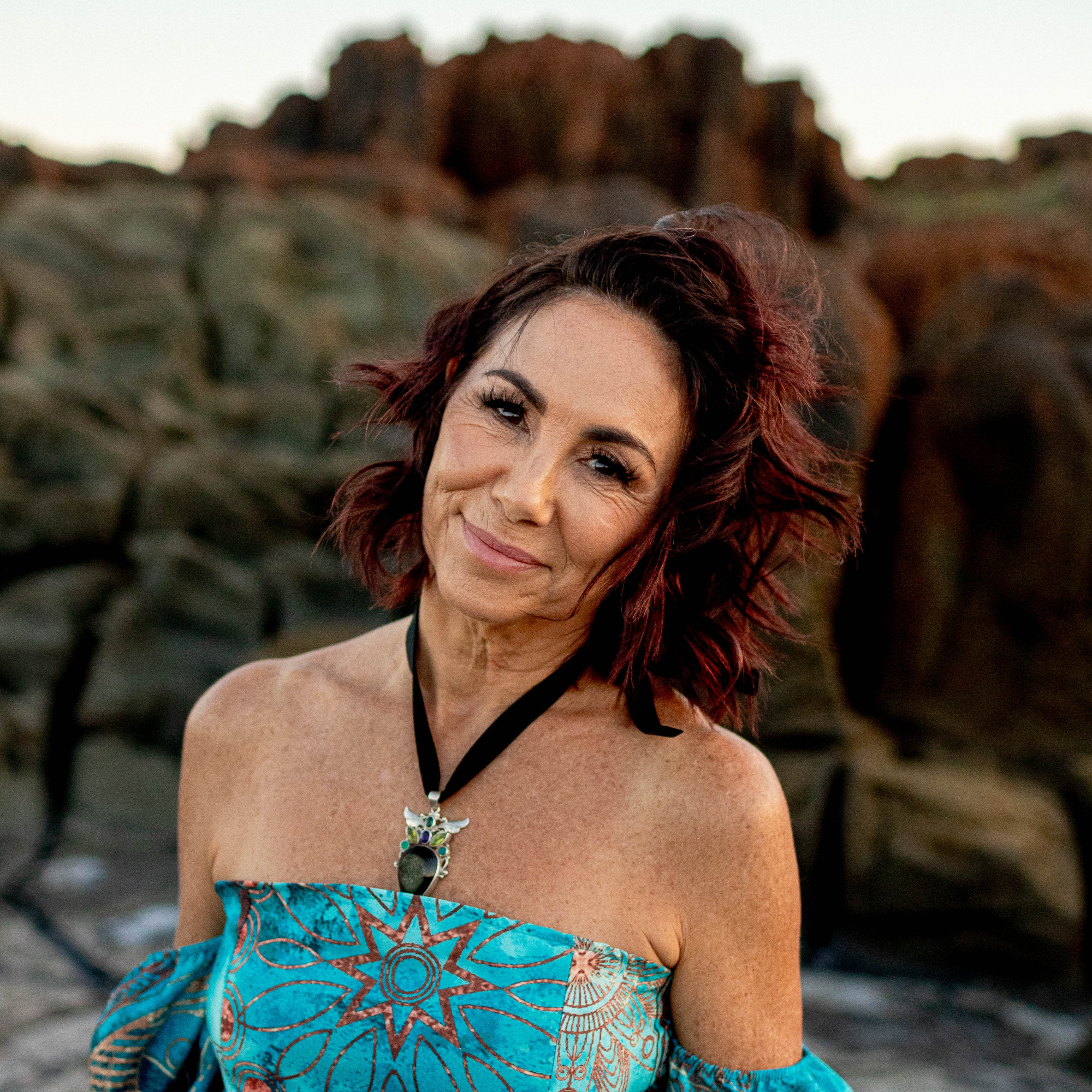 Writer: Tracey Straw