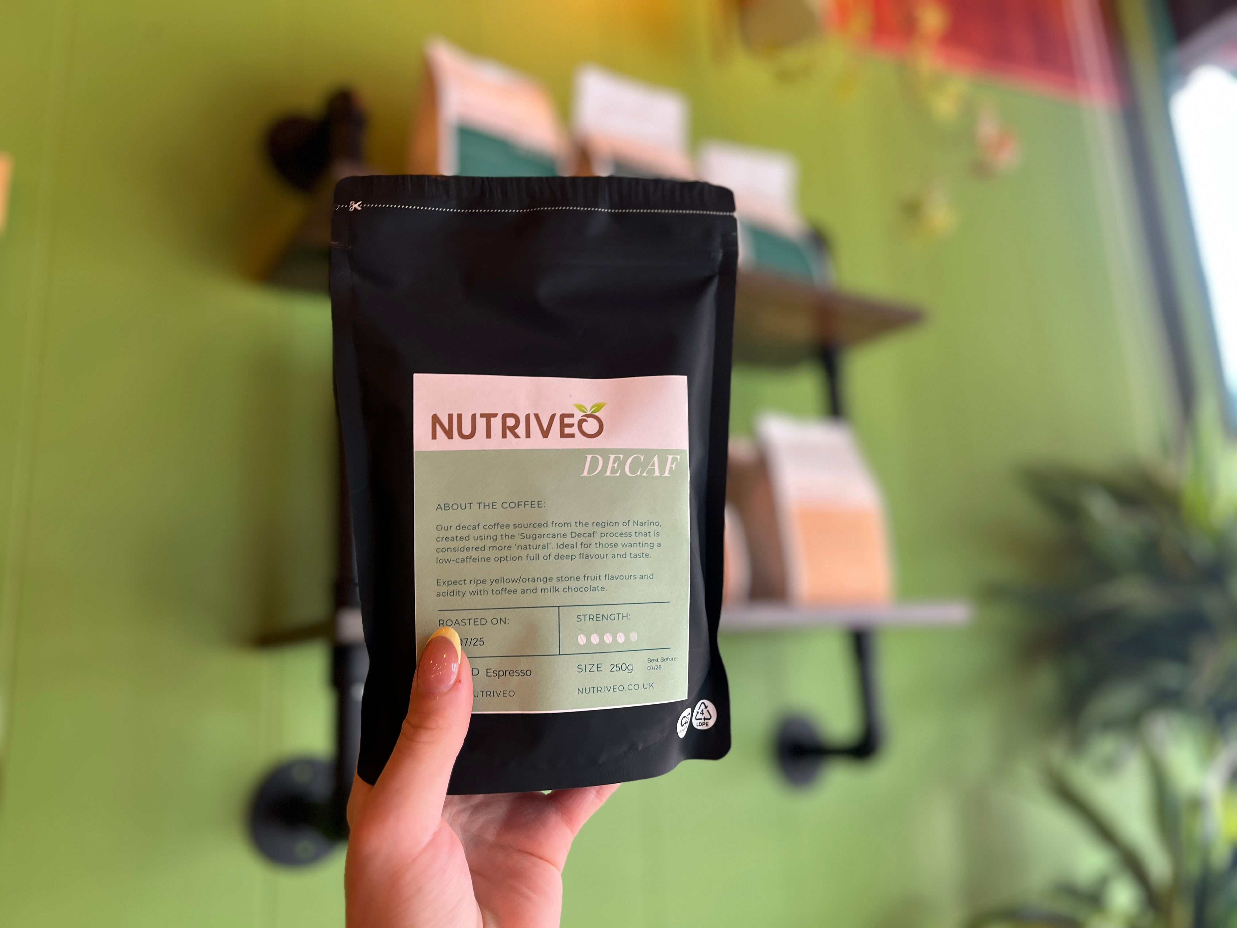 NUTRIVEO Decaf Coffee Beans