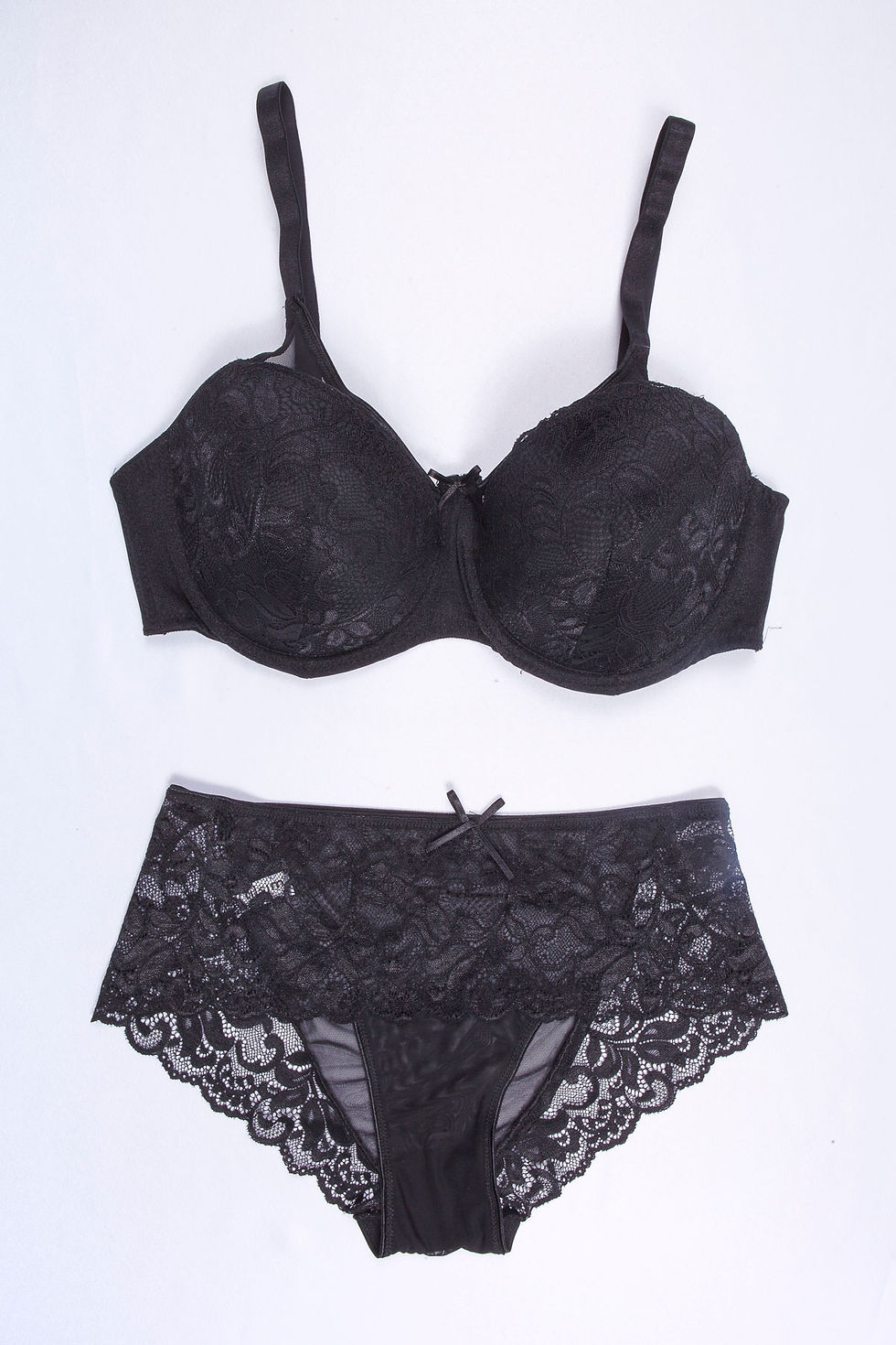 Küçük resim: C KAP DANTELLİ SÜTYEN TAKIM 405